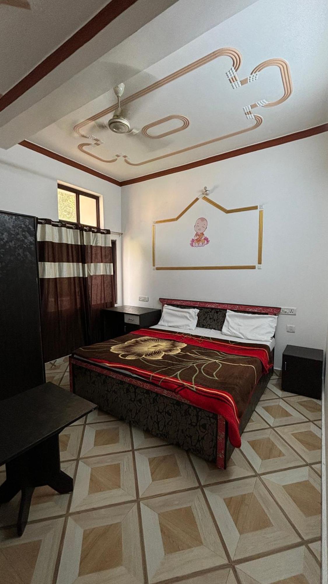 Sattva Cafe And Motel Ришикеш Экстерьер фото